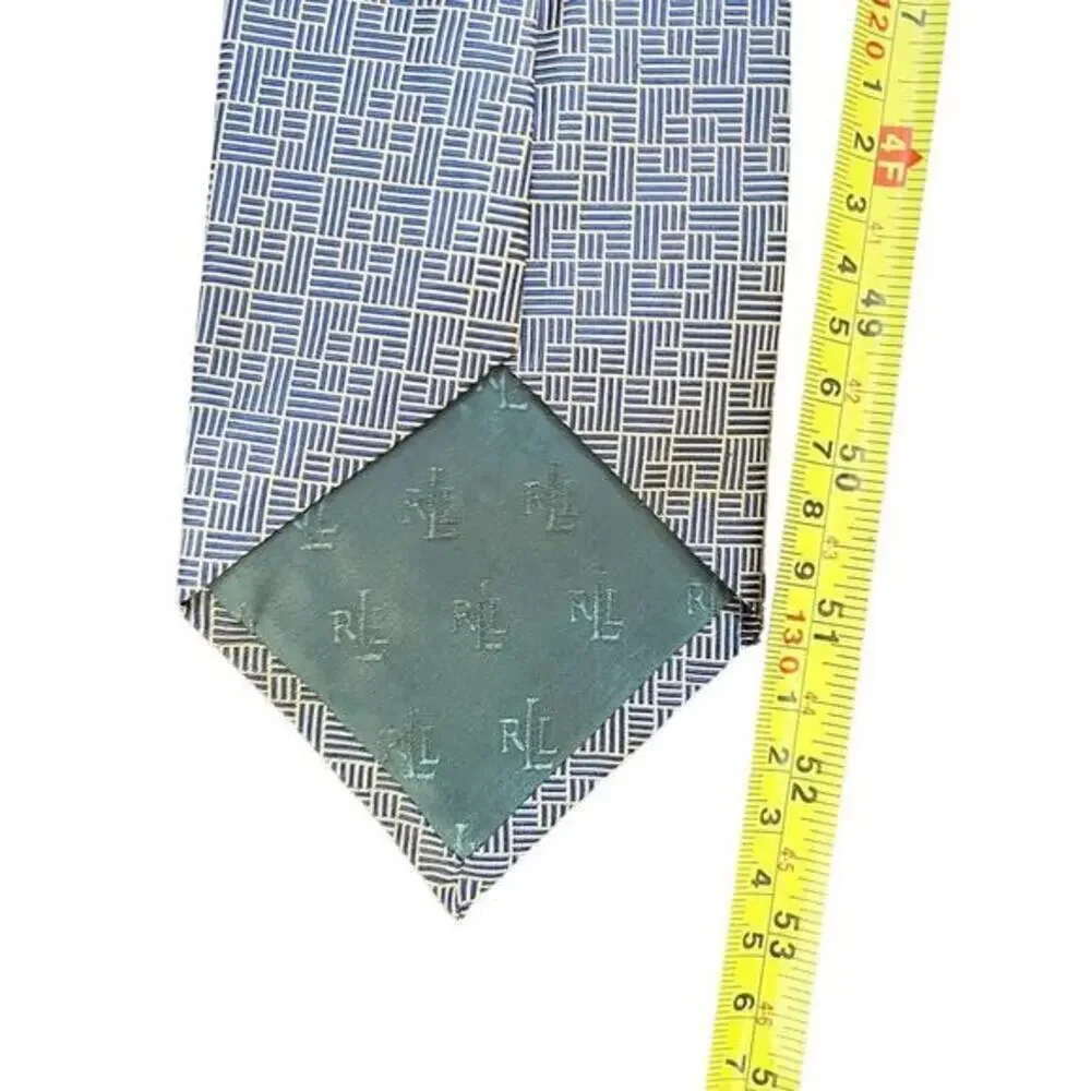 Lauren Ralph Lauren Mens Pink Necktie w/ Geometric Design Handmade 100% Silk LRL